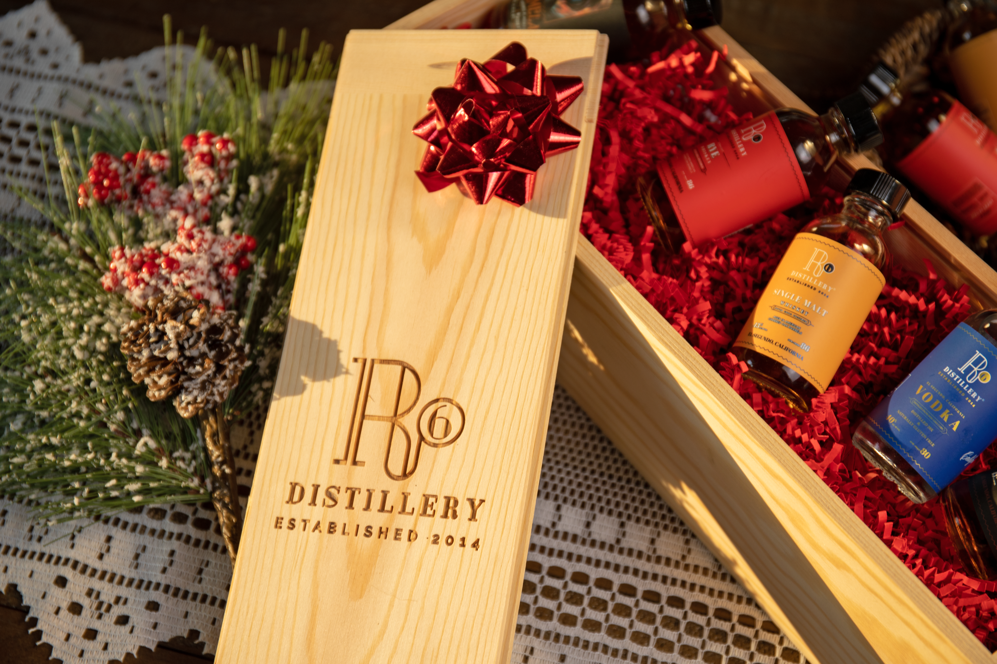 R6 DISTILLERY Mini Gift Set