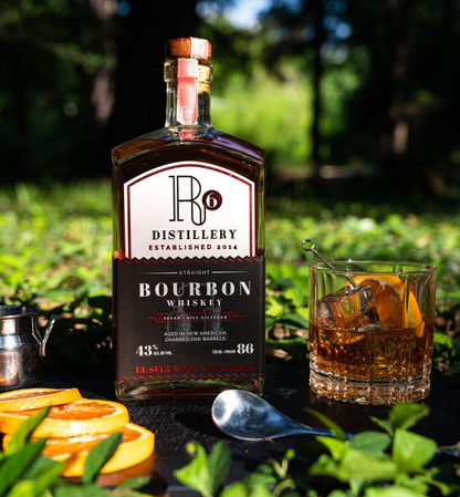 R6 DISTILLERY Straight Bourbon Whiskey